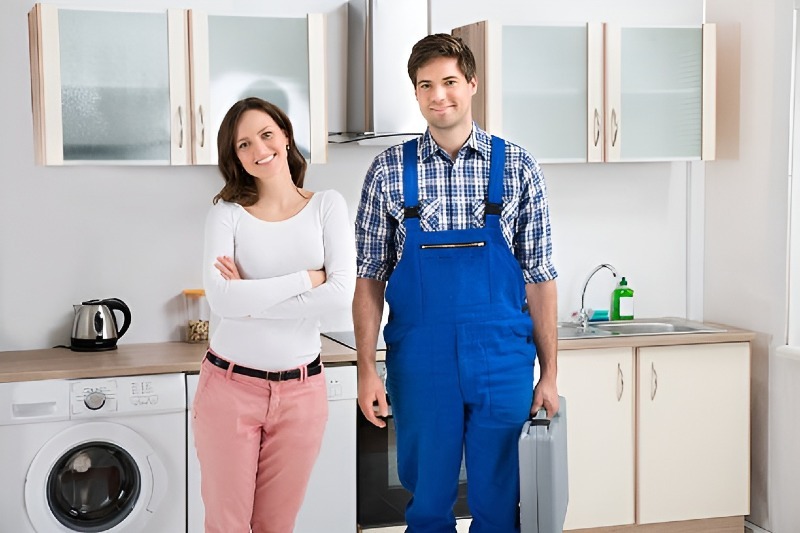Garbage Disposal Replacement Torrance CA: When to Repair, When to Replace